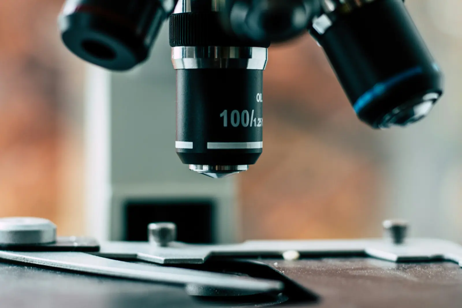 A microscope objective above a sample